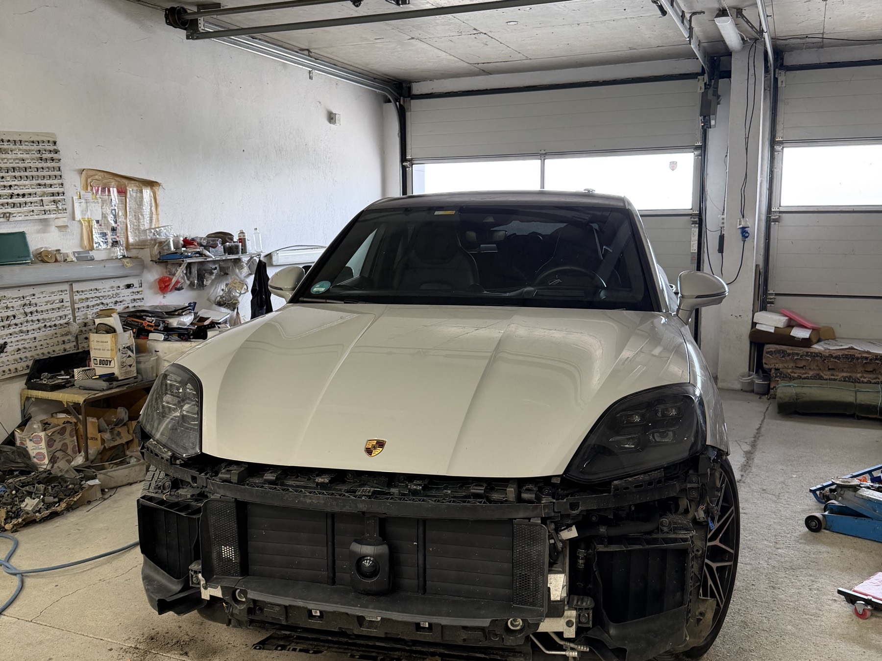 Repainting or paintless dent repair — which should you choose?