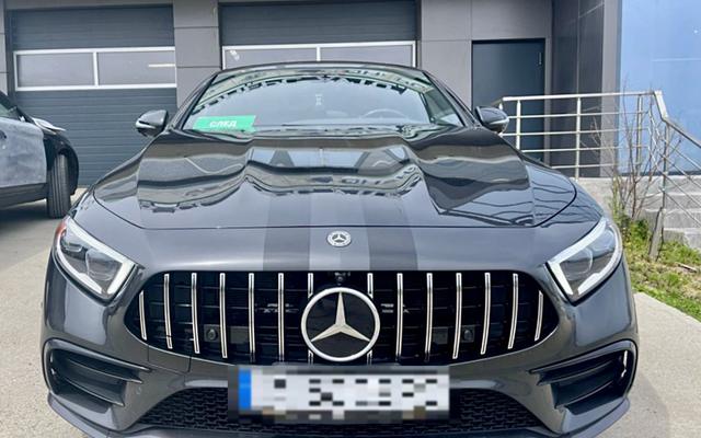 Възстановяване на предна броня и пребоядисване на Mercedes CLS
